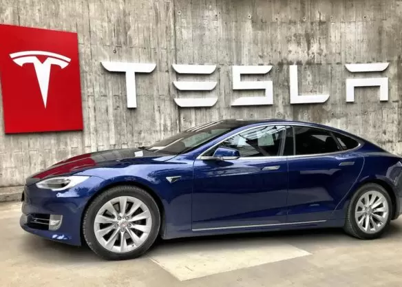 veiculo tesla